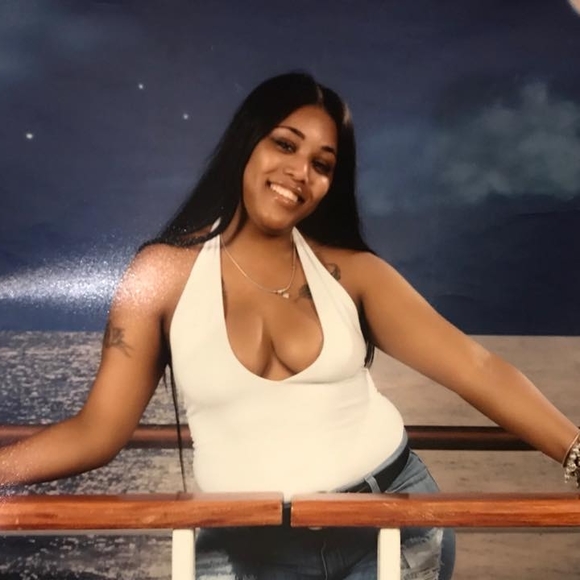 Meet your Posher, Taira - Picture 1 of 1